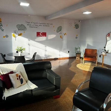 Hotel Castro Itumbiara Kültér fotó