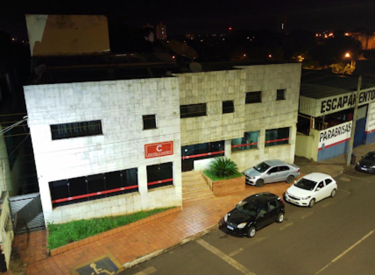 Hotel Castro Itumbiara Kültér fotó